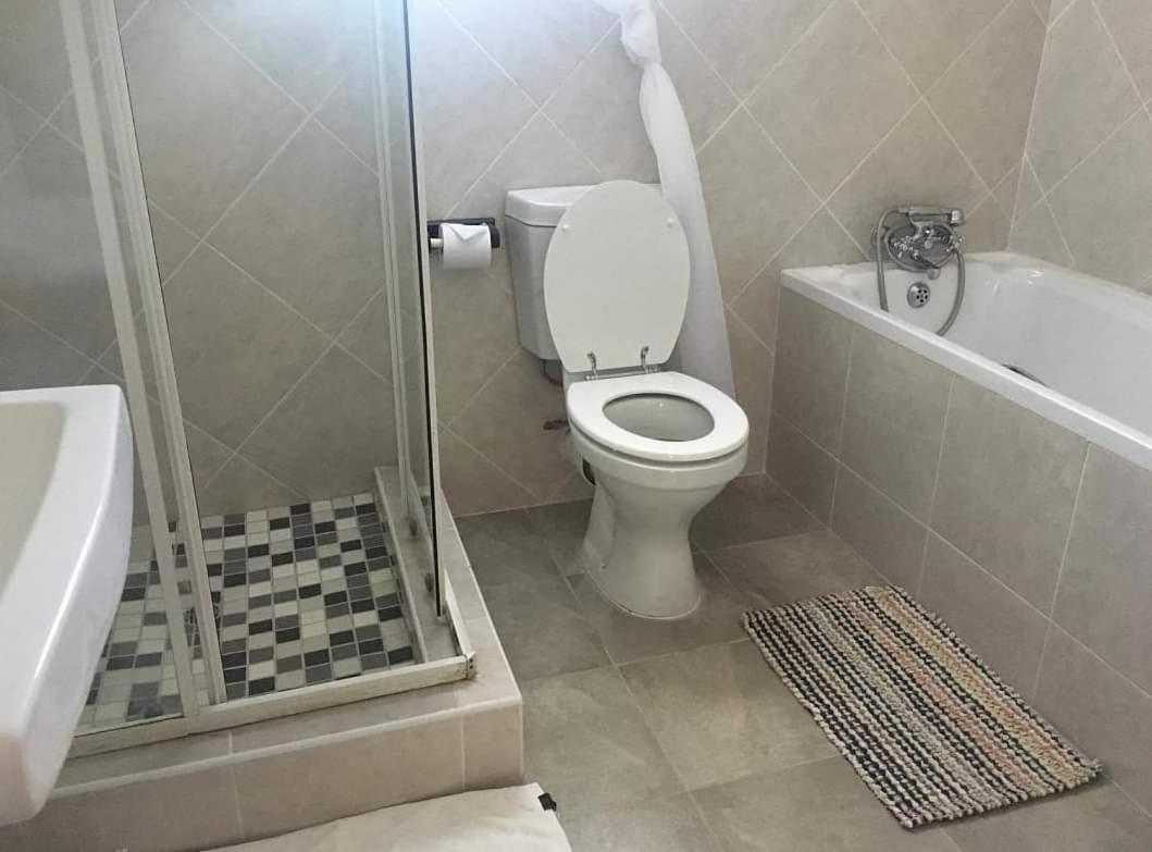 Aandrus Guesthouse ブルームフォンテーン エクステリア 写真